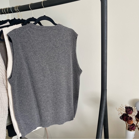 Grey Fleece Sweater Vest - Picture 3 of 3